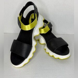 Sorel Kinetic Impact Y-Strap wedge sandal - Sz 8